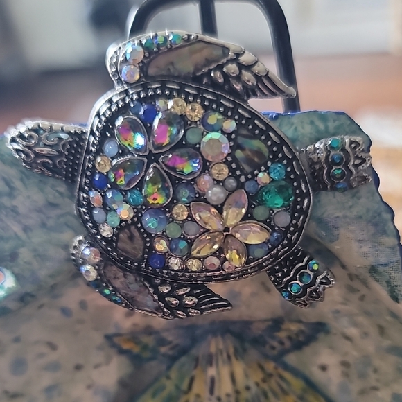 Decorative Shell Art with Turtle Accent - Picture 2 of 5